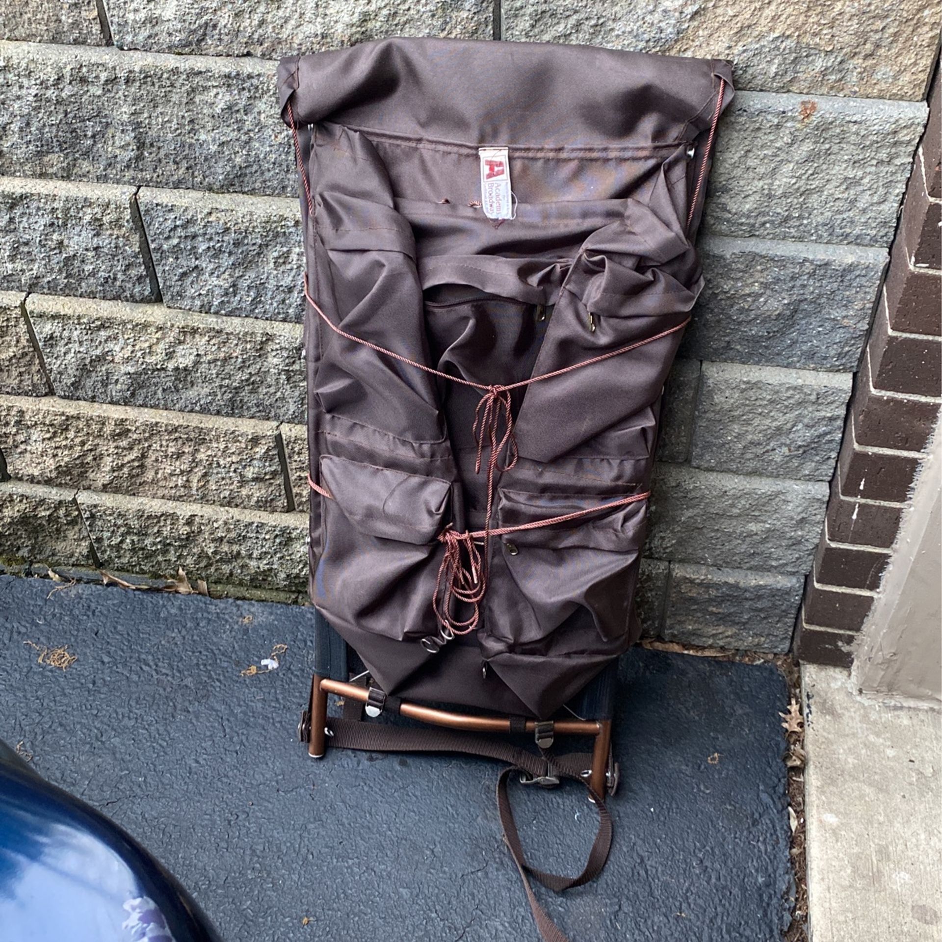 Academy Hiking BACKPACK Ñ Monroeville