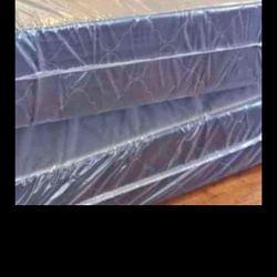 Queen  box springs new can deliver