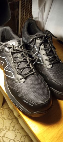 1/2 off..brand new sz 13. New Balance toe protect