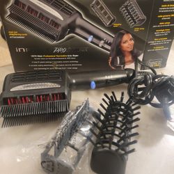 Infiniti PRO Conair STYLER