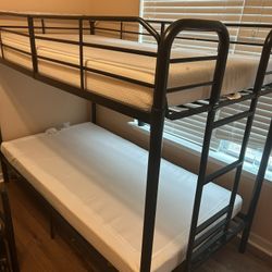 Twin Bunk Bed 