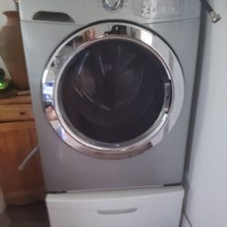 Frigidaire Front Loader