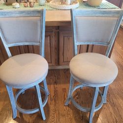 New counter height wood swivel padded chairs (set of 2)