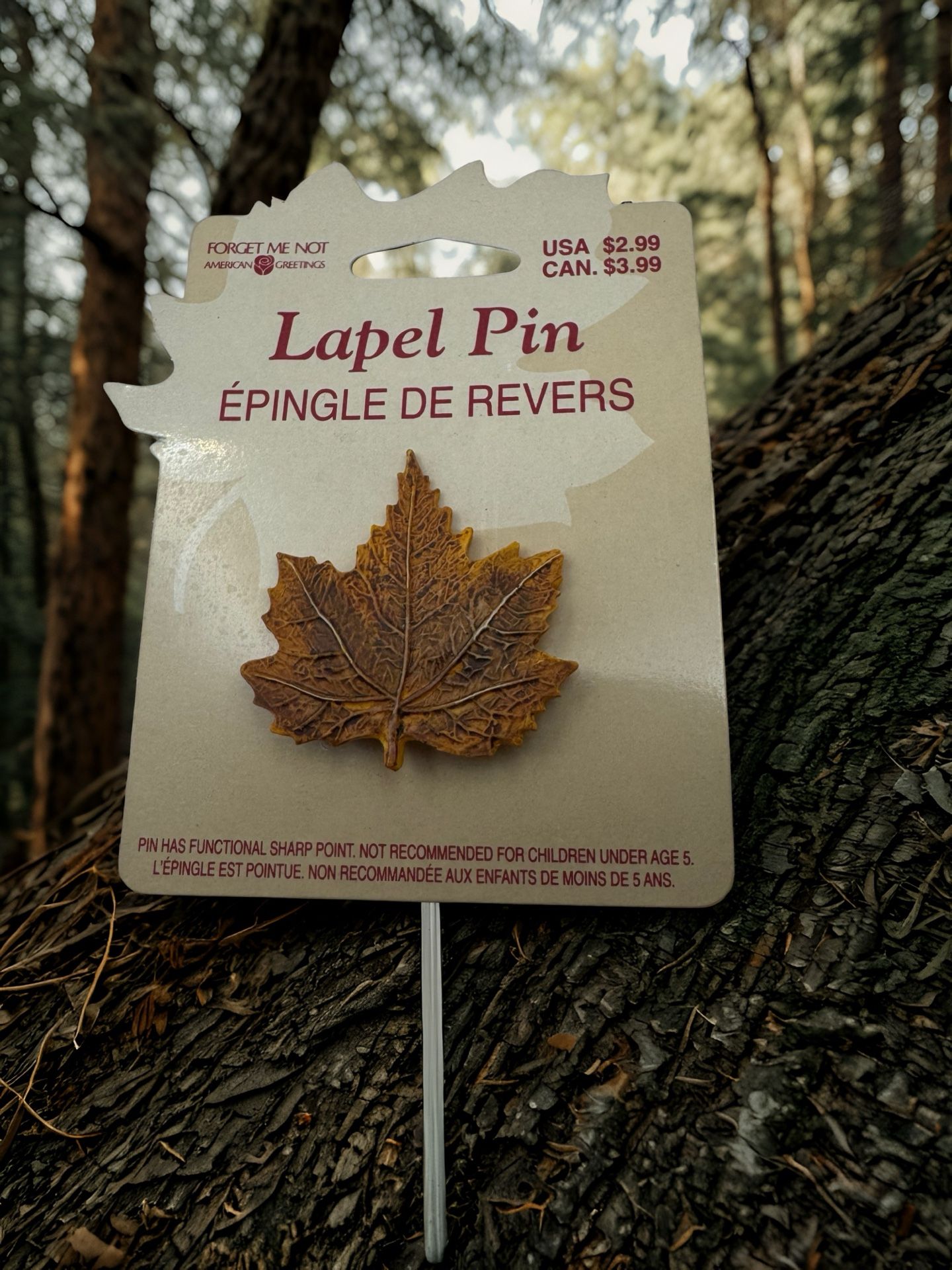 Vintage American Greetings Fall Autumn Maple Leaf Lapel Brooch / Pin *New