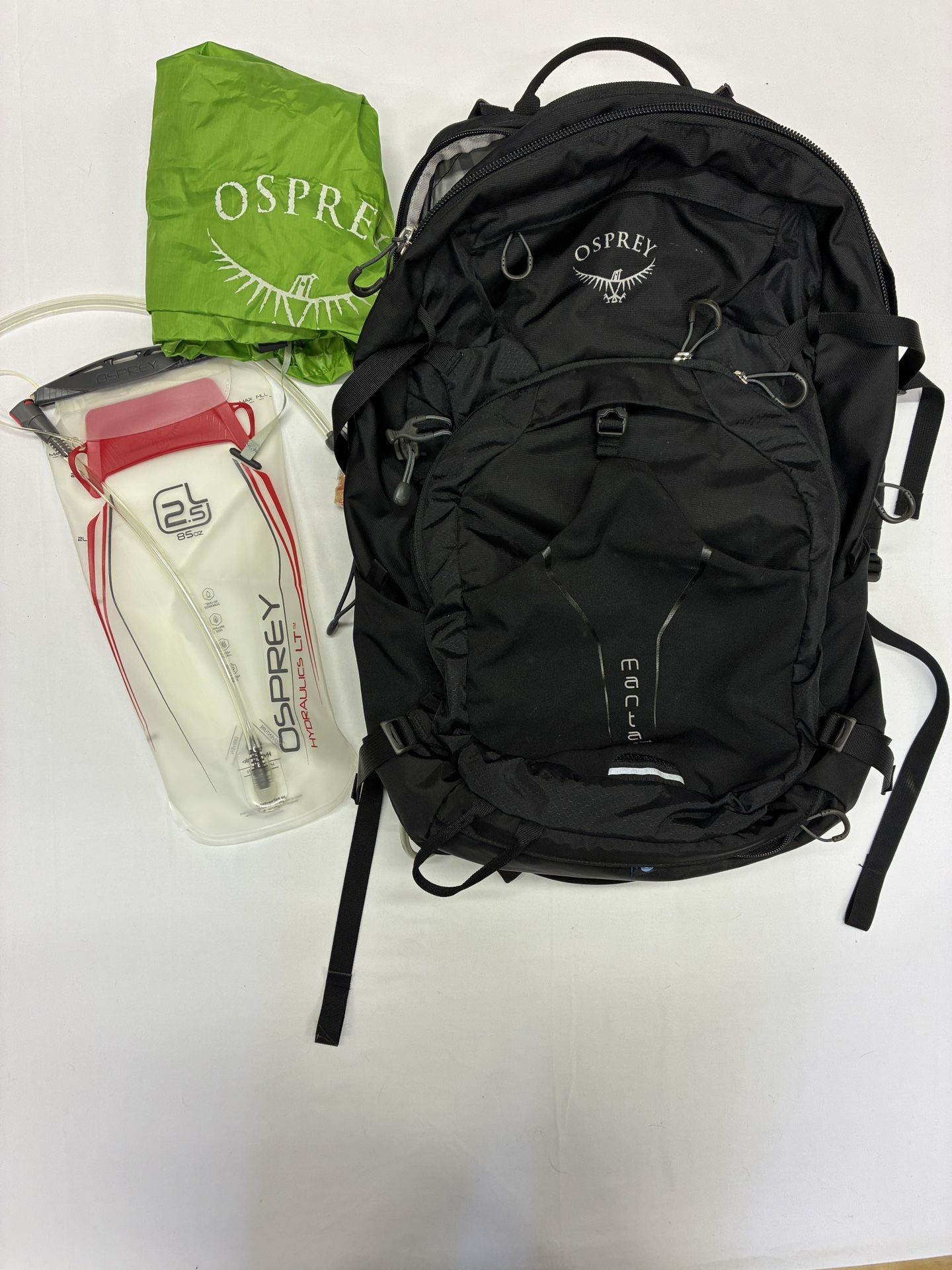 Osprey Manta Hiking Backpack With Hydration Pack