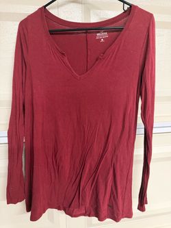 Hollister Women's Long Sleeve V-Neck Top