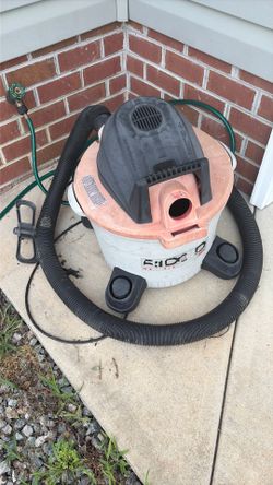 Work site vacuum