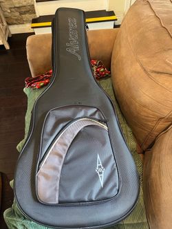 ALVAREZ Deluxe Acoustic Guitar GigBag