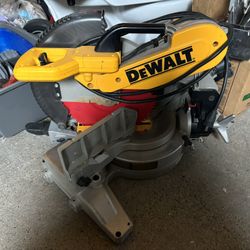 Dewalt 12in DW716 Miter Saw
