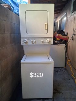 Washer & Dryer/Lavadora y secadora