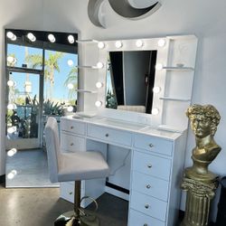 Vanity Room Furniture — Vanity Table & Mirror / LED MIRROR for Salon Or Beauty Studio