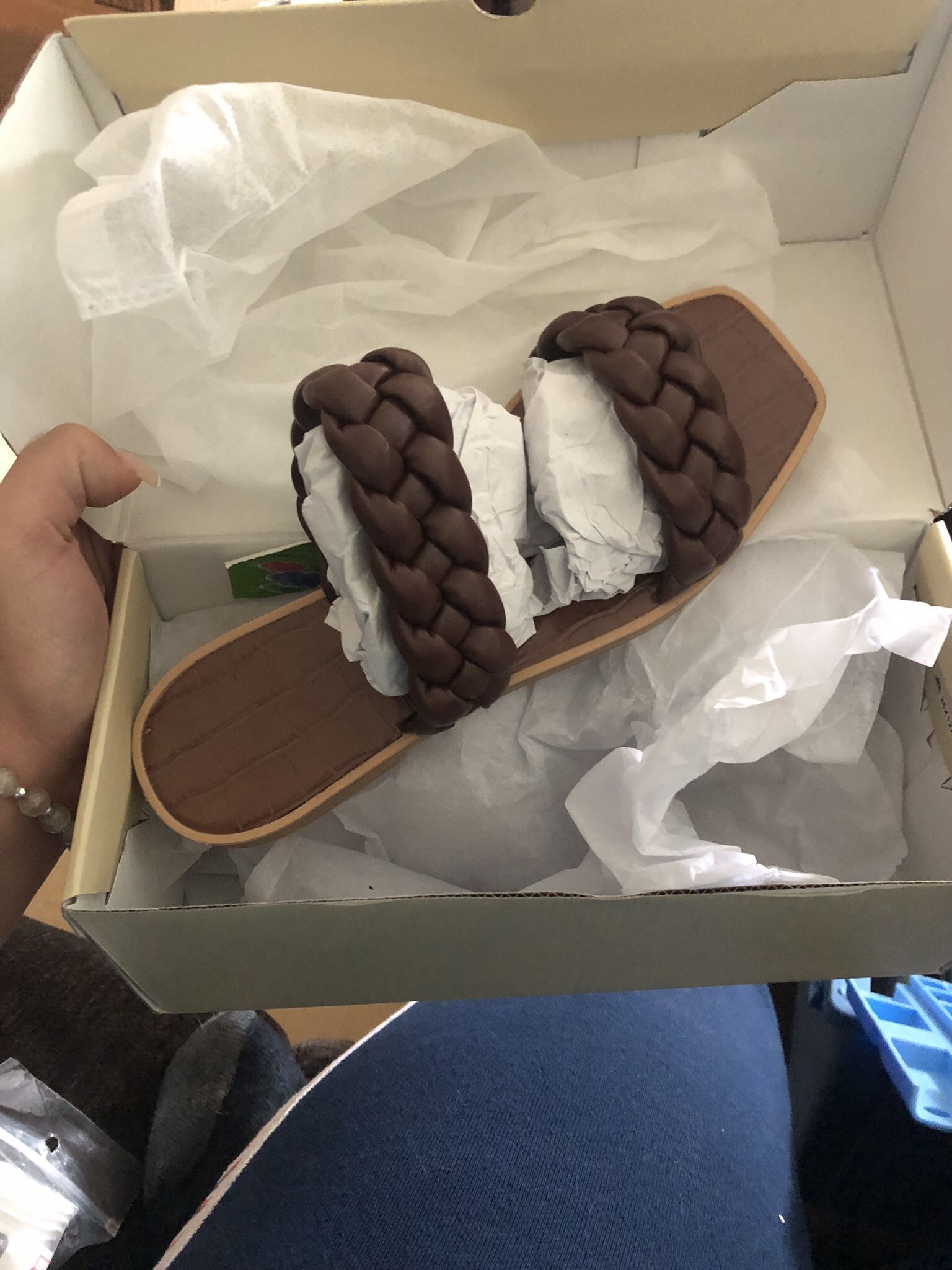 brown open toes sandals