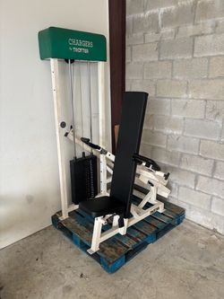Trotter Seated Dip Machine