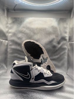 Nike Kylie infinity TB black white