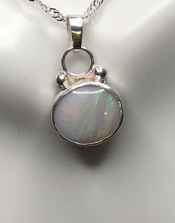 Australian Lighting Ridge Pink/Green oval Opal 100% 925 silver pendant on a 925 plated silver chain necklace 2.03ct 12x11x3mm multicolored