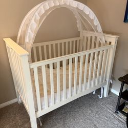 Pottery Barn Kids Kendall Convertible Crib Plus Zip-in Tent