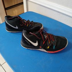 Boys Nike Tennis Shoes Sz 3y