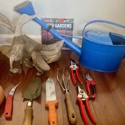 Garden Decor And Tools 