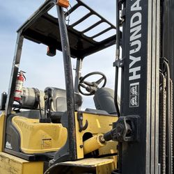 Hyundai Forklift BIG Tires 