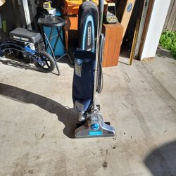 Vintage Metal Vacuum Cleaner Royal Model 85103