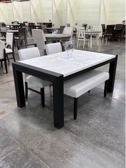 6 pc dining set new in a box. We offer delivery and installation.     Comedor de 6 Piezas  Nuevo en Caja entregamos a domicilio
