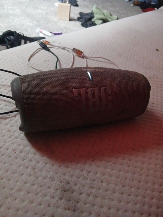 JB Speaker 🔊
