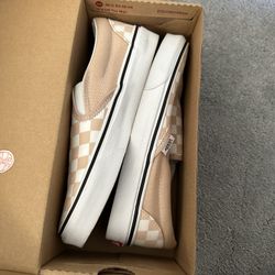 Women’s Size 6.5 Vans “Frappe”