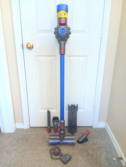 Dyson v8 Animal Cordless Stick Vacuum Cleaner with attachments