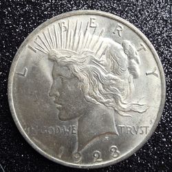 SILVER...1921 Morgan Dollar 1923