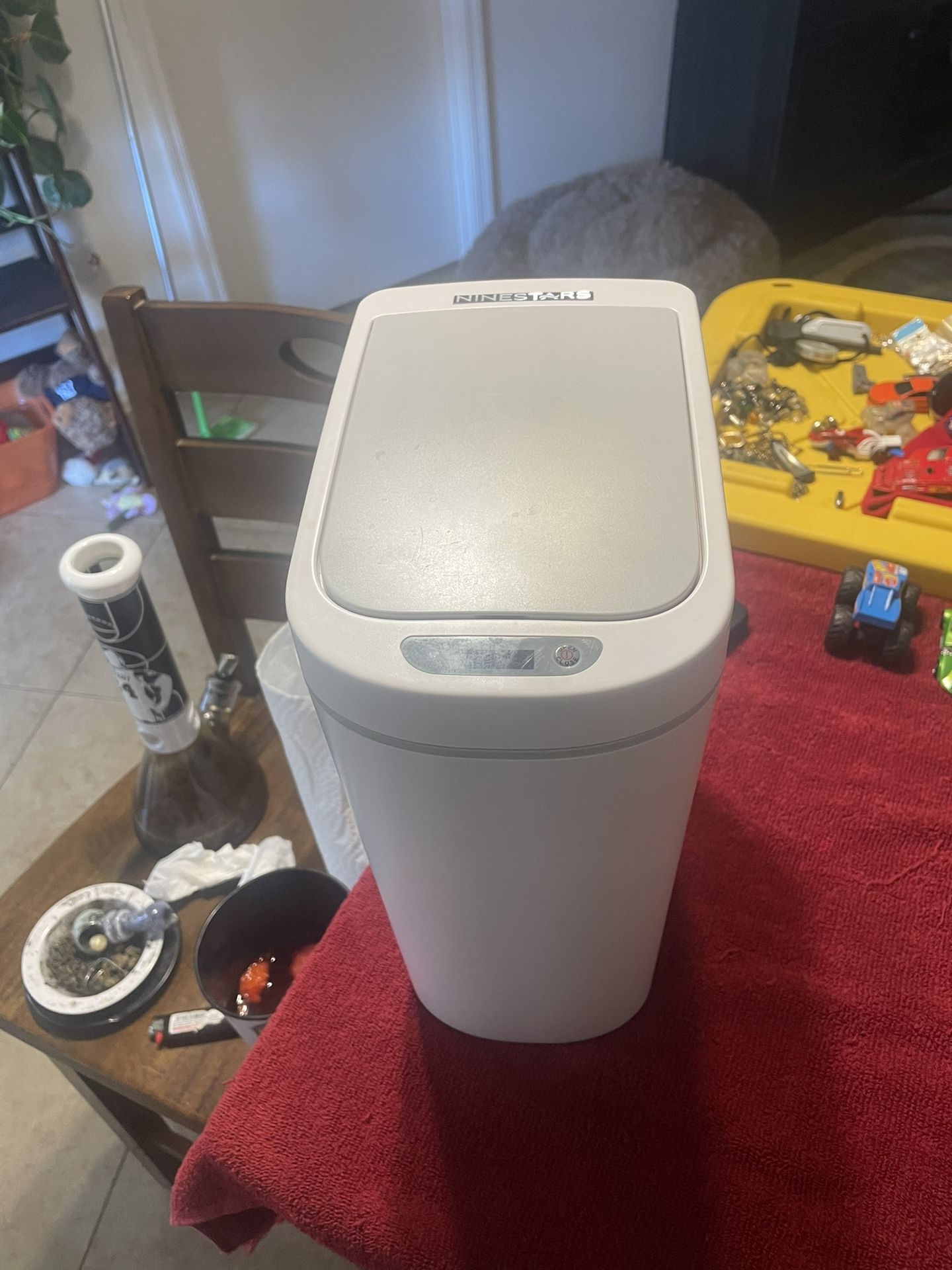 🔥 PRICE REDUCED 🔥Slim Motion Sensor Trash Can 1.85 Gallon, White | DZT-7-2S