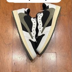 Travis Scott Jordan 1s 