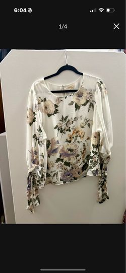NWT floral blouse