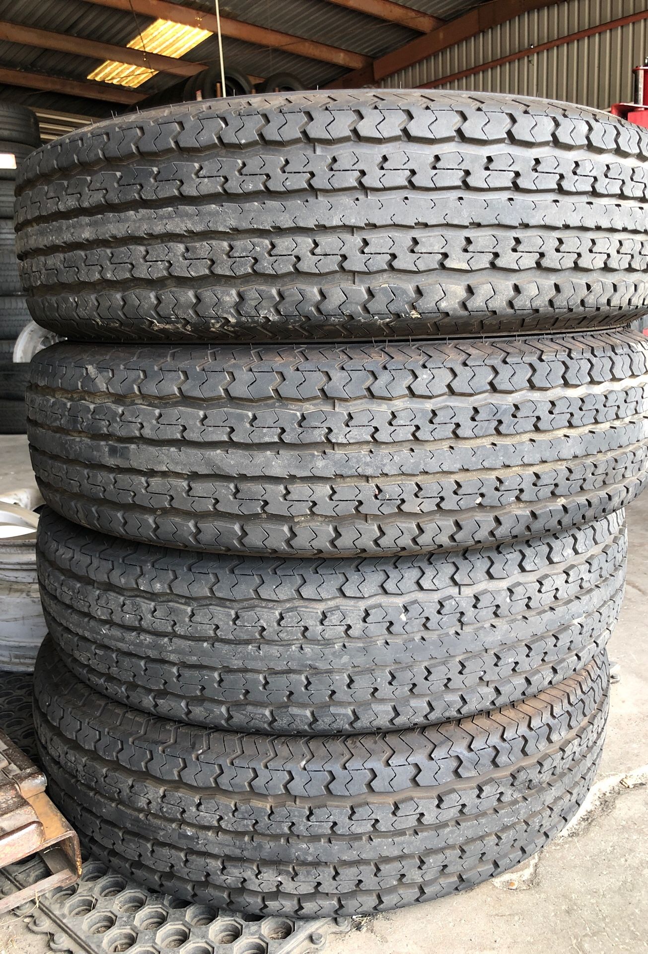 4 st 235/80/16 tow max 10 ply trailer tires