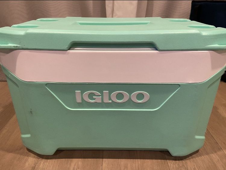 IGLOO 52qt Cooler/Ice Chest