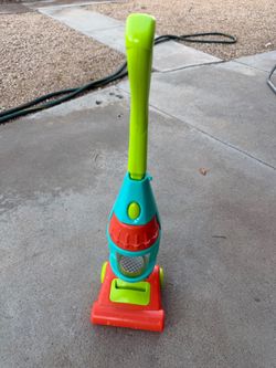Toddler toy vacuum