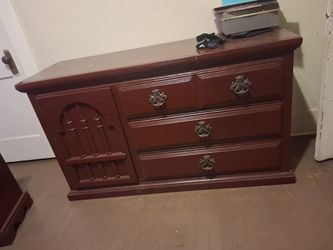 Dresser