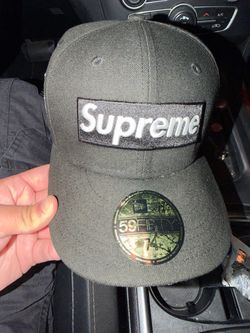 Supreme fitted 7 1/8