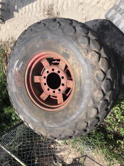 2 Tractor Tires size 23.1-26