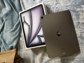 APPLE IPad Air m2 space grey with apple care plus