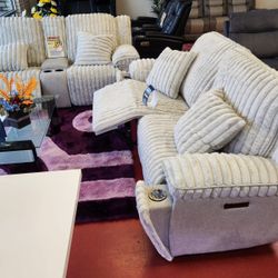 Power Reclining Livingroom  Couches 