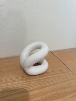 White Abstract Knot Holder – Brush/Pen Organizer, Modern Desk Decor, New