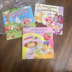 Strawberry Shortcake Book Set COLLECTIBLES from 2003
