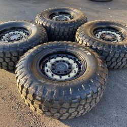 New Open Box ~ Black Rhino 17” Dual Drilled (5x5 / 5x5.5) pattern rims & 315/70LT17 All Country MTs  ~ Perfect for your Gladiator or leveled /  Ram
