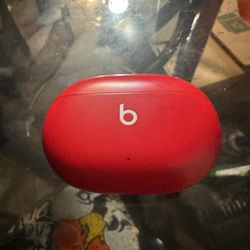 Beats Studio Buds 