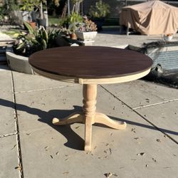 Pedestal Table