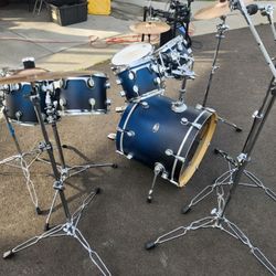 Drum kit