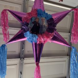 Frozen Star Pinata