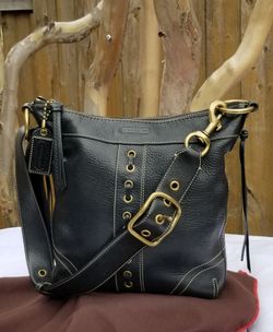 Super cute Coach bleeker Chelsea duffle shoulder bag
