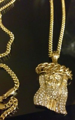 Thin Gold Plated Cuban Necklace With Jesus Head Pendant