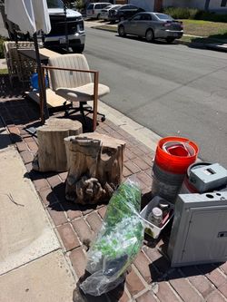 Free Curbside Stuff
